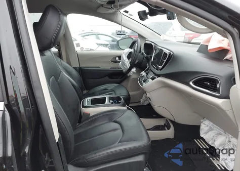 2024 Chrysler Pacifica Touring L z USA, uszkodzony, nr VIN 2C4RC1BG2RR128371